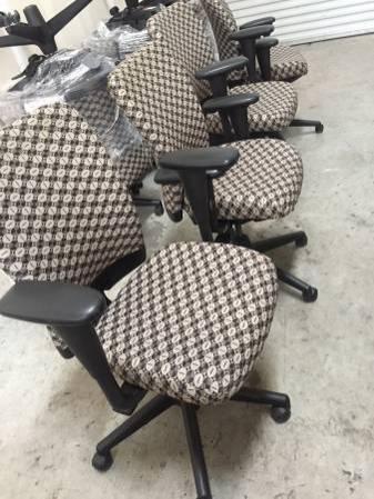 Used Office Furniture for Sale Desks, Office Chairs, File Cabinets (A).jpg