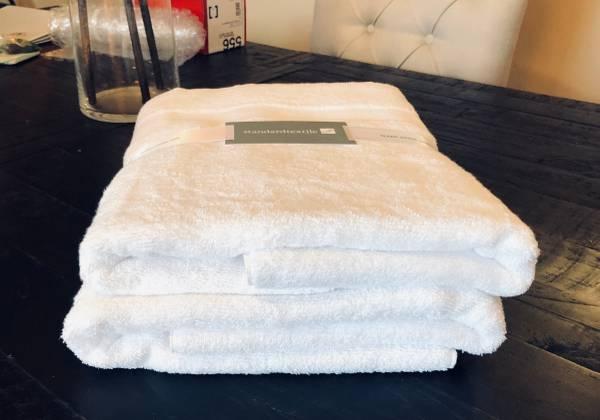 Bath Towels - Brand New 30X56 in.jpg
