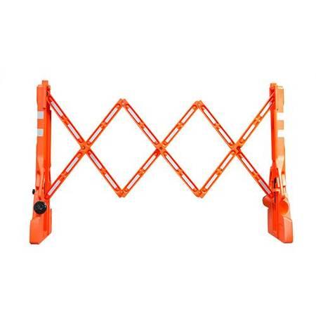 EXPANDING BARRICADE- keep ppl out, saftey, must have for construction.jpg