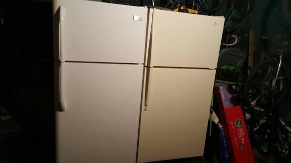Refrigerators for sale $125 and $150 or BRO.jpg